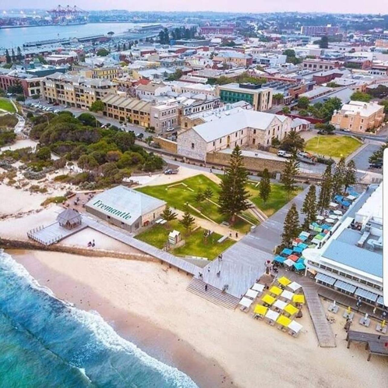 West End Warehouse Historical Opposite Beach Fremantle Kültér fotó